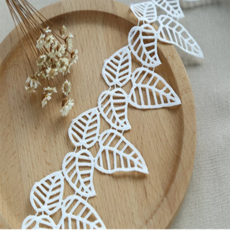 1 Yard Width:7.7cm Ivory White Hollow Leaves Embroidered Laces Attractive Design Trimming Lace for Sewing Accessories(KK-631)