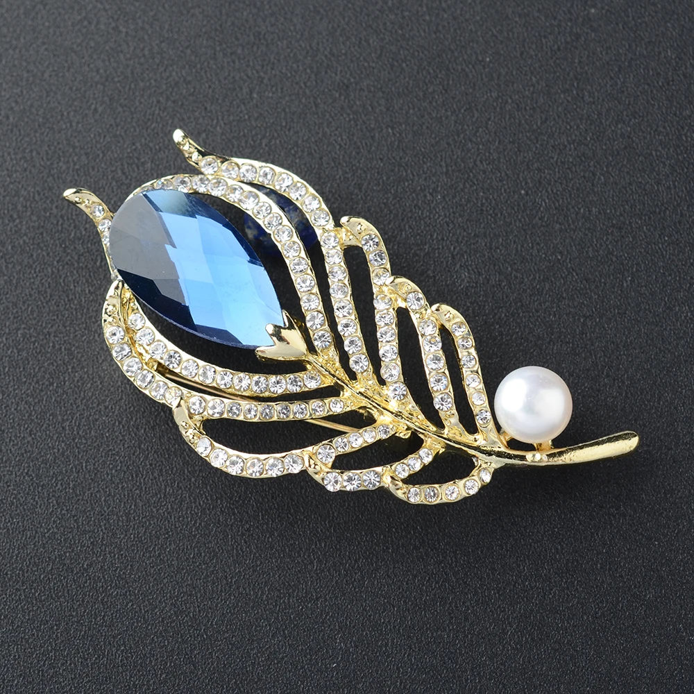 7-8mm AA Freshwater Pearl Brooch Pin Rhinestone Inlaid CZ Feather Booch