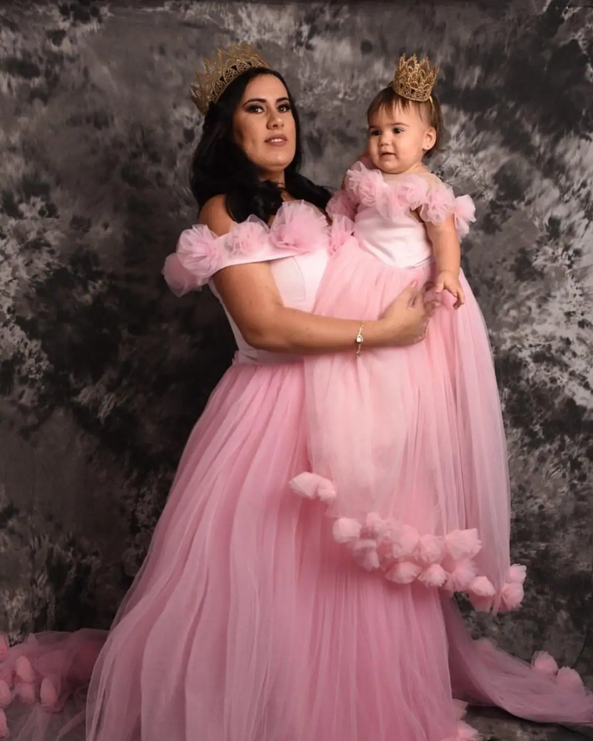 Vestidos largos de flores rosas para niñas, vestido de cumpleaños de boda, cuello transparente, vestidos a juego para madre e hija, nuevo