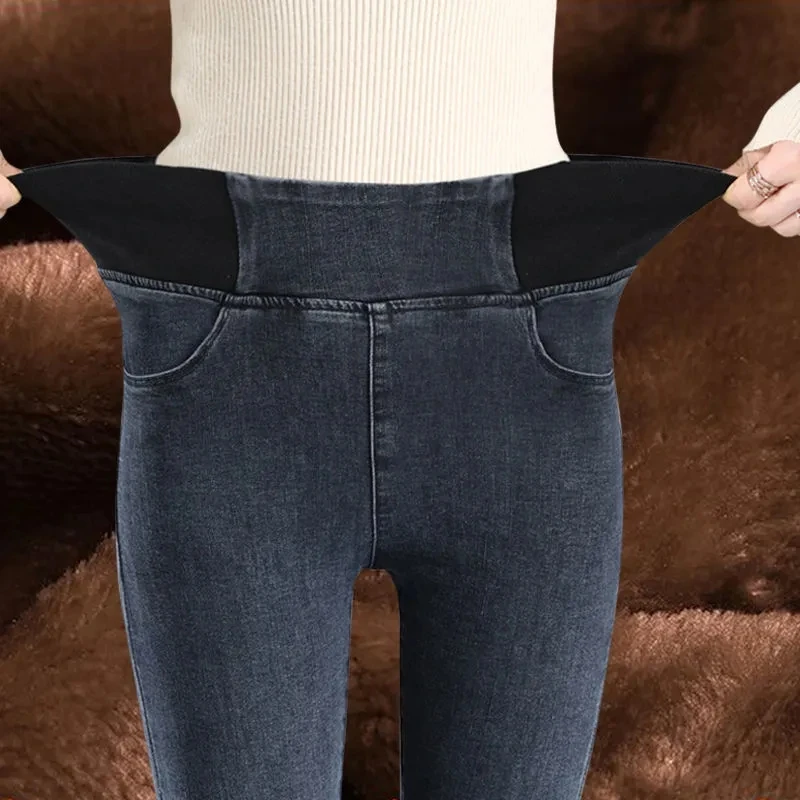 Casual Elastic Waist Plus Velvet Jeans Women 2023 Winter Thick Warm Slim Denim Leggings Retro Black Grey Skinny Cotton Trousers