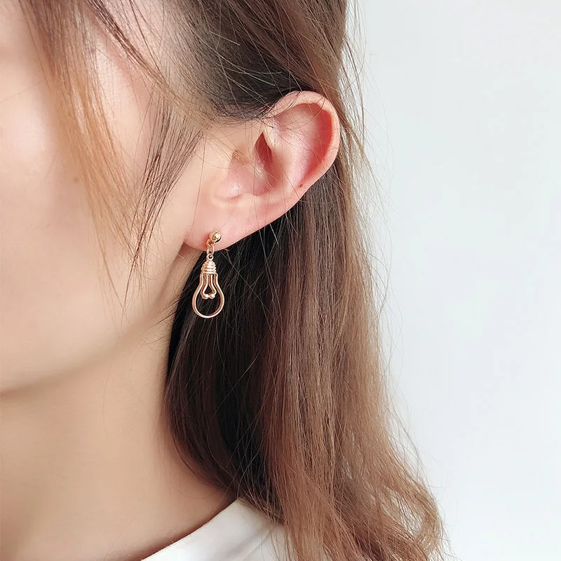 Unique Design Light bulb Drop Earrings for Women Creative Simple Metal Pendant Earrings Interesting Jewelry Friends Gifts