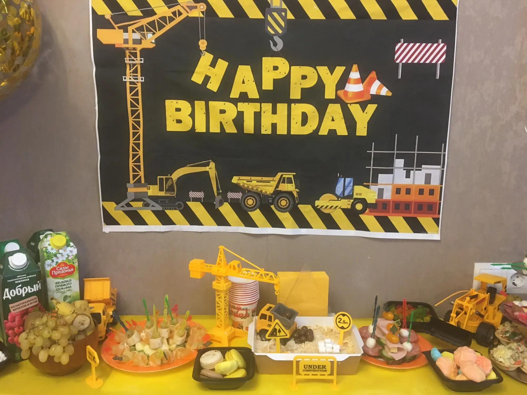 Laeacco Birthday Backgrounds Construction Zone Excavator Truck Crane Builder Boy Newborn Photography Backdrops For Photo Studio