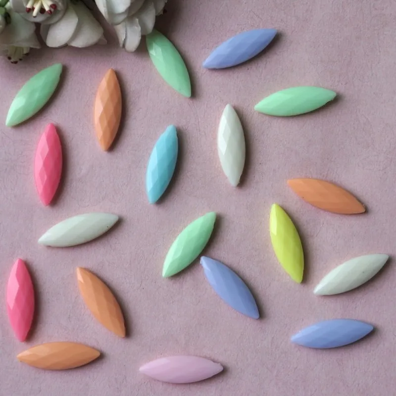30Pcs/Lot 10x30mm Colorful Transverse Hole Long Leaves Acrylic Beads For Jewelry Making DIY Bracelet Necklace Accessories