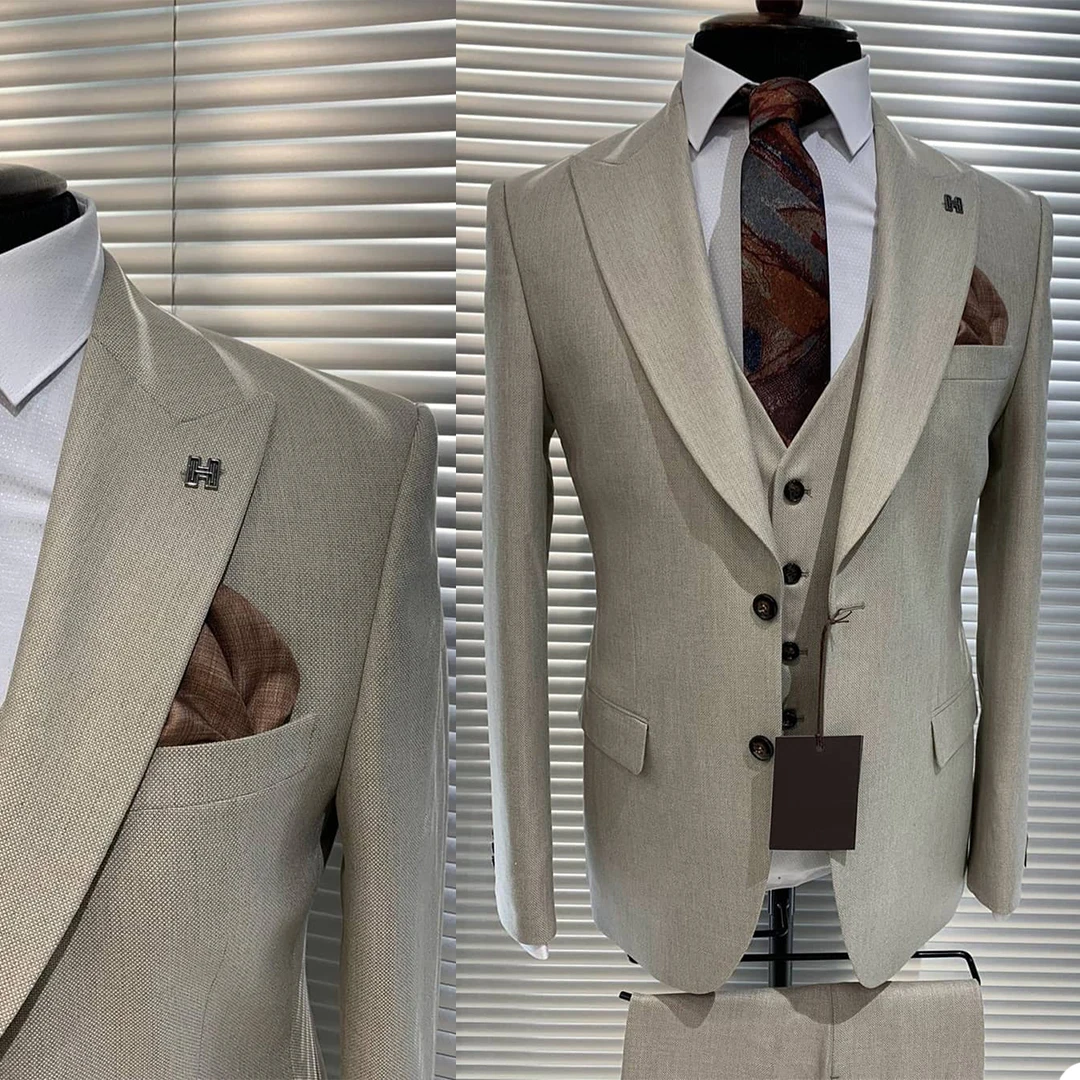 

Smart Casual Men Tuxedos Custom Made Two Button Peaked Laple Blazer Wedding Party 3 Pieces （Pant + Jacket +Vest） Suits