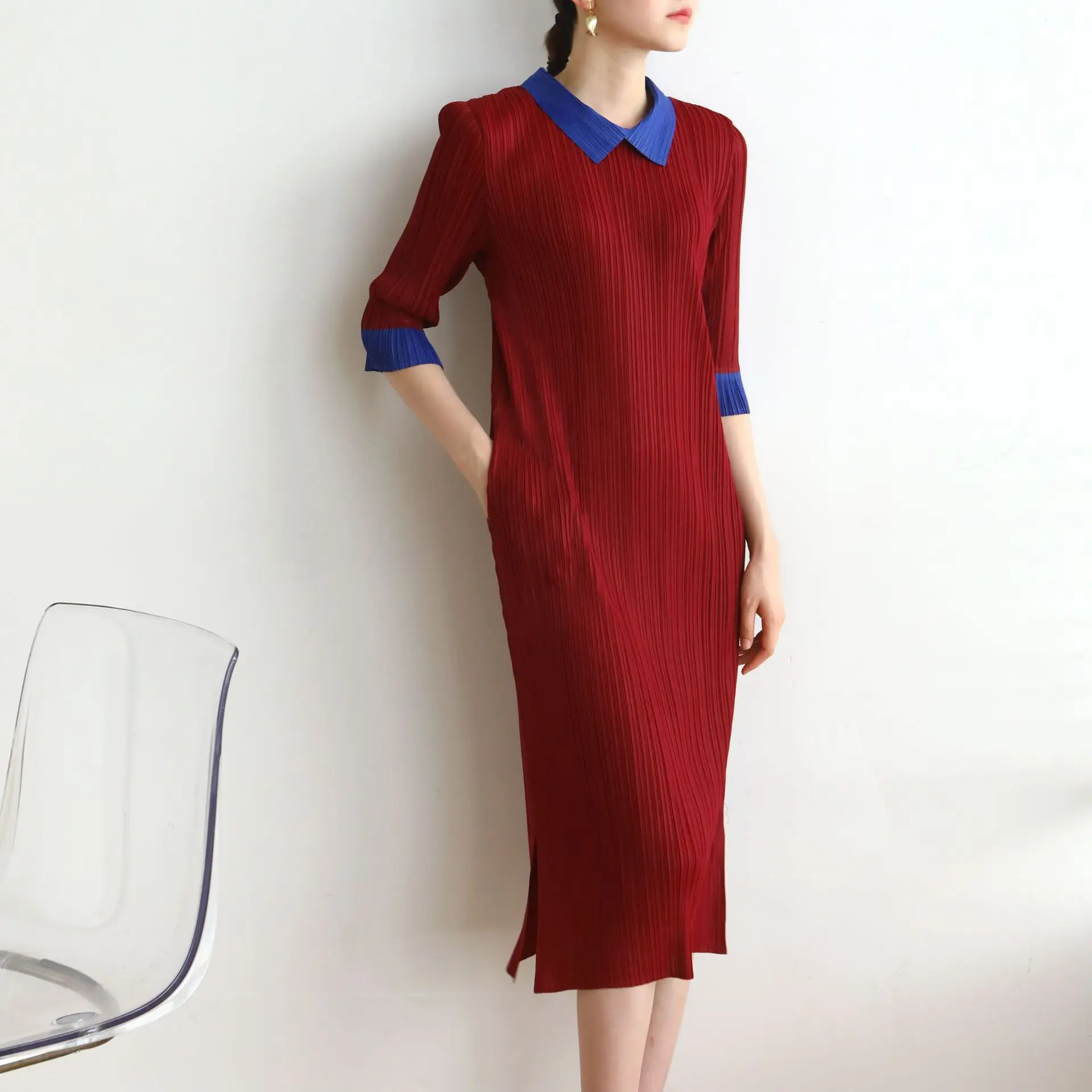 

2021 autumn and summer Miyake pleated skinny long dress new style five-point sleeve fashionable slim casual basic dress