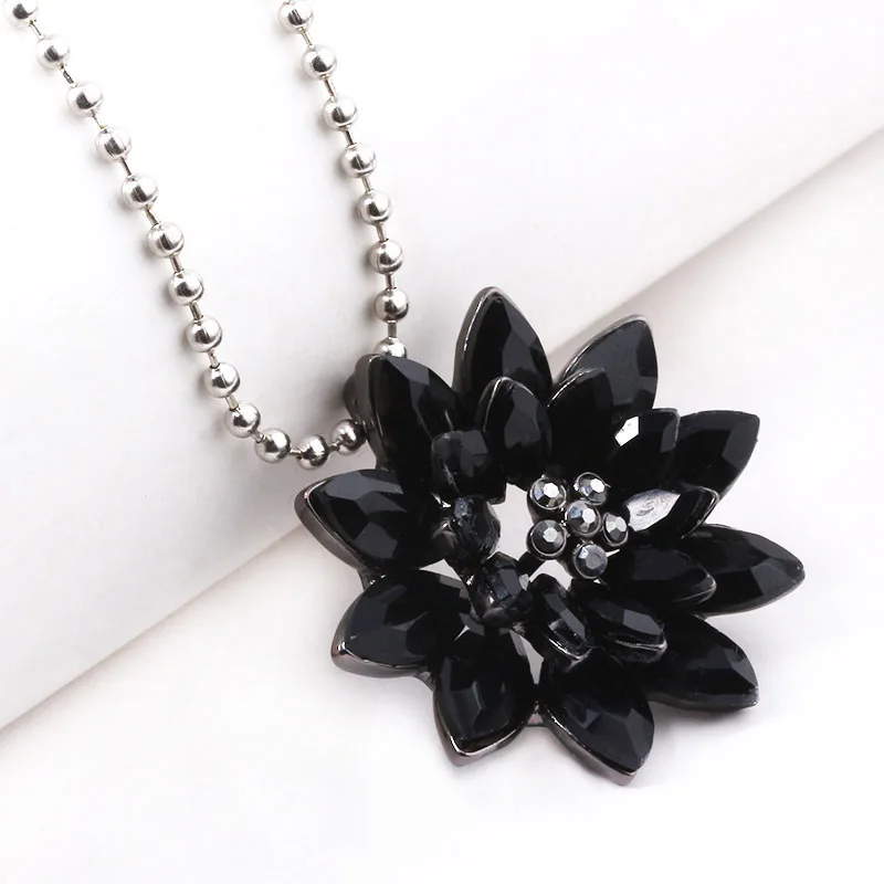 Michel Jone Black Dahlia Necklaces Vintage Flower Crystal Copper Alloy Pendant Necklace with Beads Chain Jewelry Movie Fans Gift