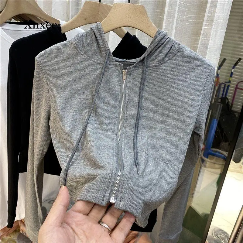 2021 Autumn Women's New Solid Color Knitted Cotton Women's Cardigan Hooded Zipper Long-Sleeved Short Sexy Women's Jacket Top