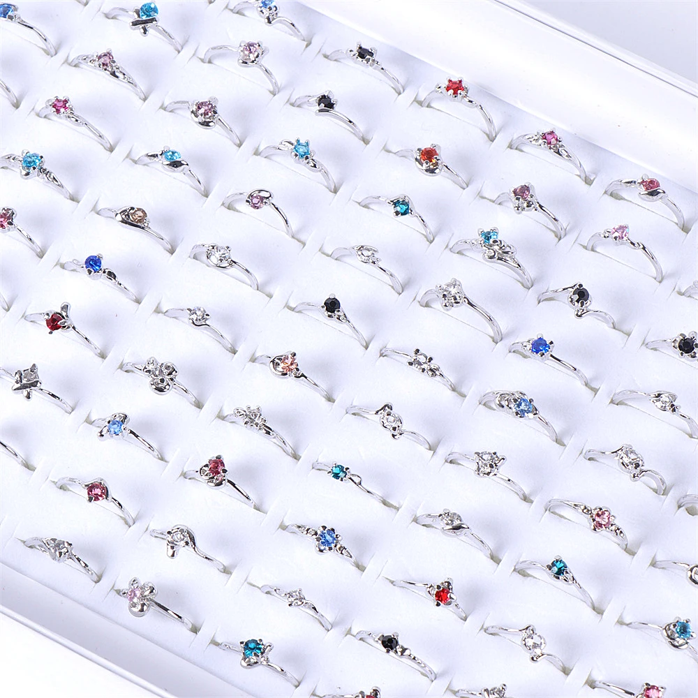 Image of 50 Teile/los Mode Bunte Zirkon Silber Überzogene Ringe Für Frauen Mix Stil Farbe Hochzeit Engagement Schmuck Party Geschenke