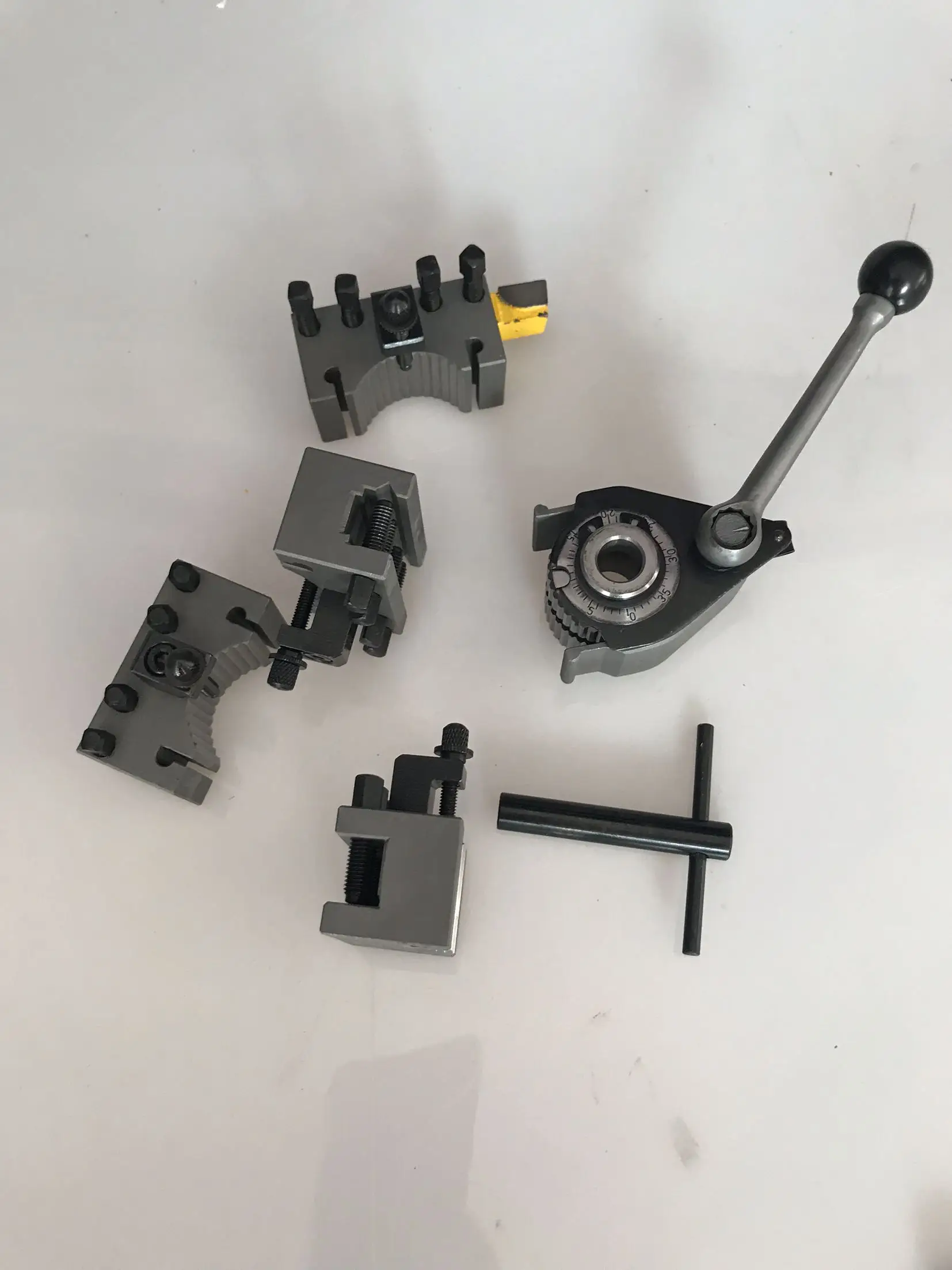 

Aa type lathe quick change tool post European square knife holder small knife machine assembly lathe gold accessories