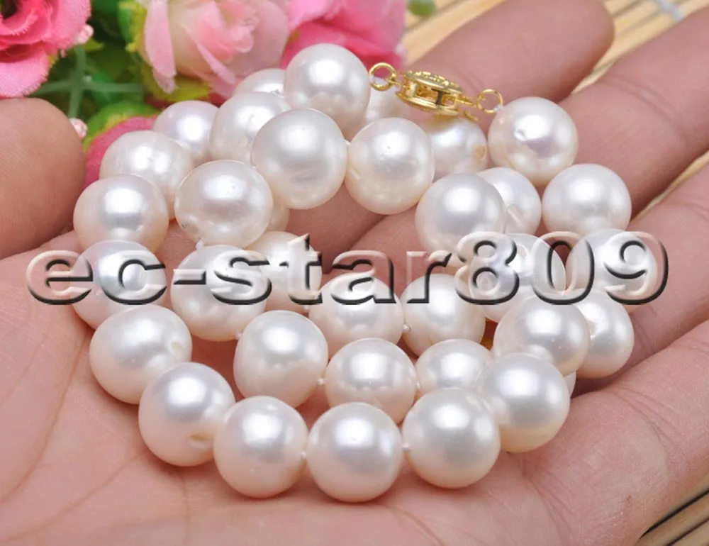 

P5611 17" 12mm White Round Freshwater Cultured Pearl Necklace