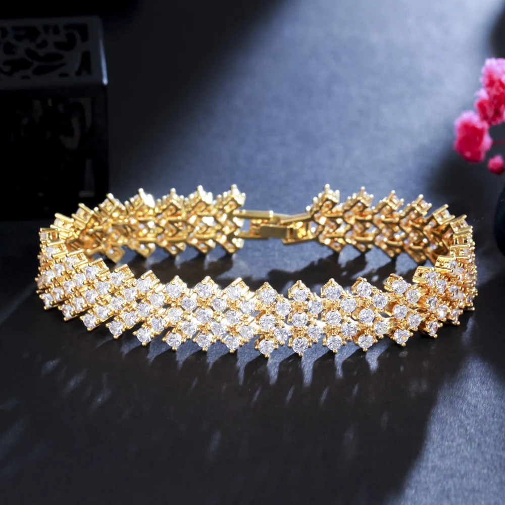 

ThreeGraces Gorgeous Cubic Zirconia Gold Color Wedding Party Tennis Bracelet for Women Nigerian Dubai Costume Jewelry Gift BR190