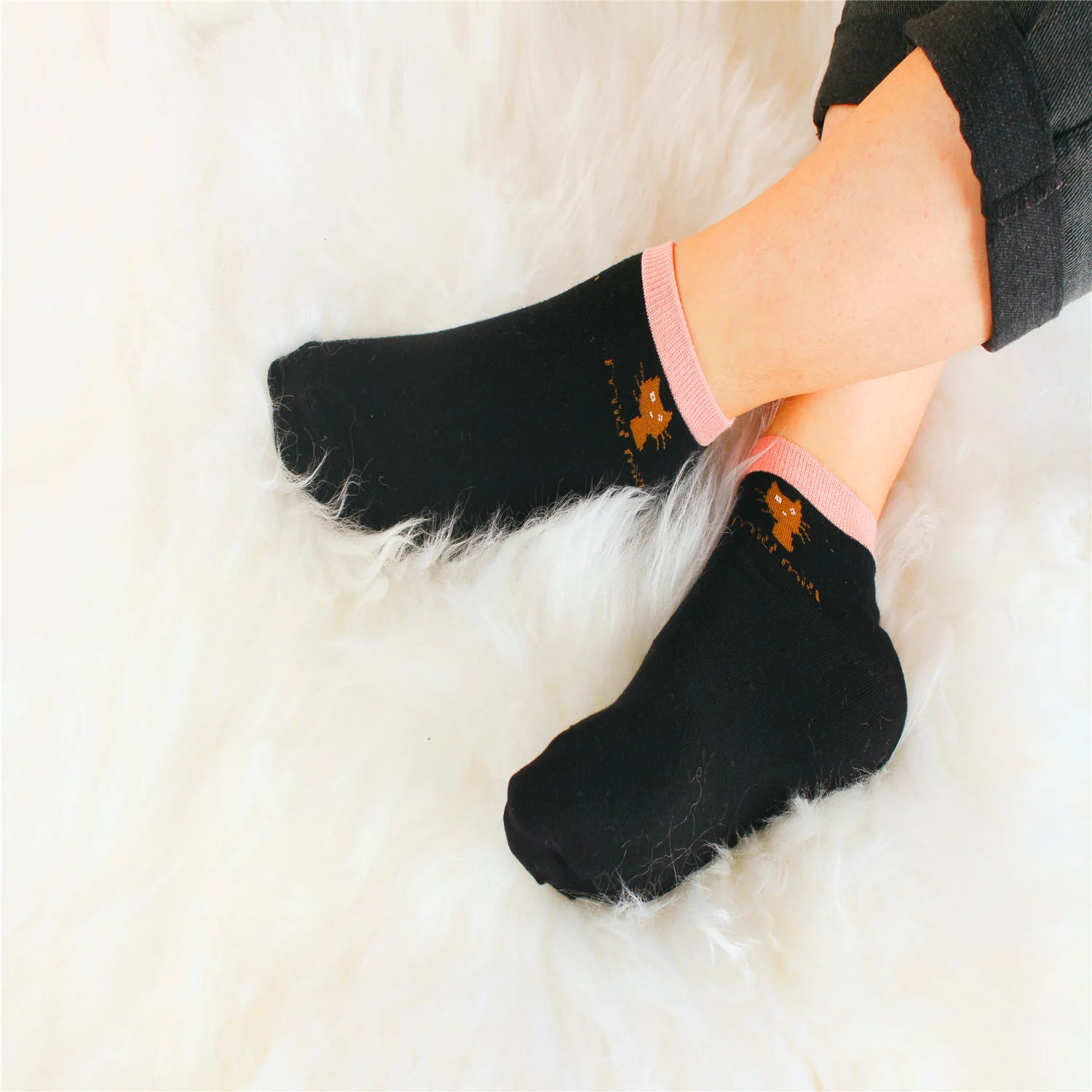 

Autumn lady cotton socks Female short tube pure color cat tide low help casual short socks 953