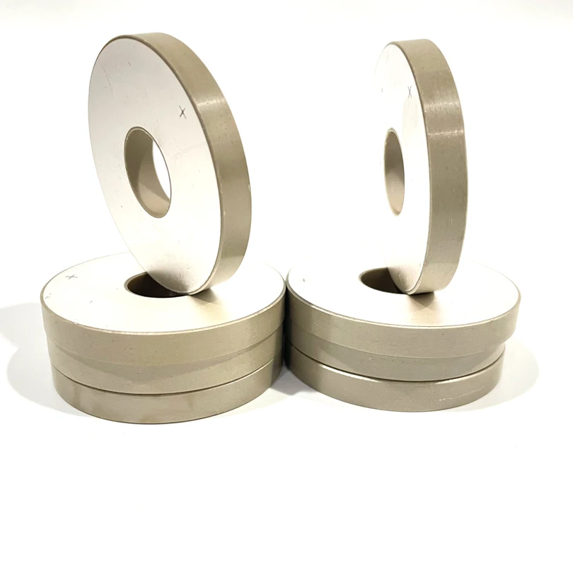 50*17*6.5mm Ring Piezoelectric Ceramics PZT8 For Medical Use