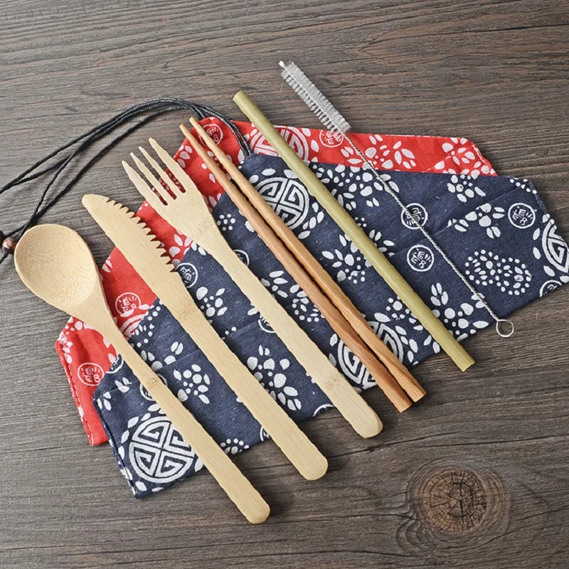 Portable Bamboo Dinnerware Set Easy Carrying Bamboo Straw Cutlery Set with Bag Brush