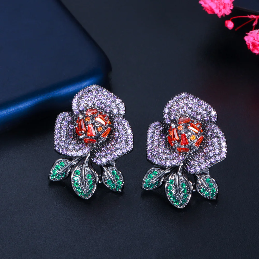 CWWZircons Full Luxury Cubic Zirconia Pave Setting 3D Flower Leaf Big Stud Women Party Engagement Earrings Accessories E0611
