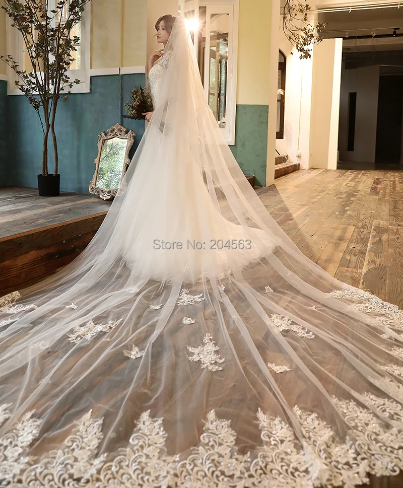 

New Arrive Luxury Two Layer Wedding Veil with Sequined Lace Stunning Long Bridal Veils with Comb AX2020