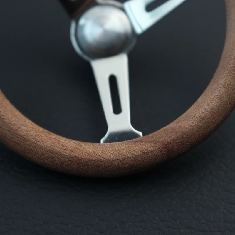 RETRO Car Air Freshener Perfume Diffuser Vintage Wood Steering Wheel Scent Good Smell Fragrance Decoration Interior Accessories