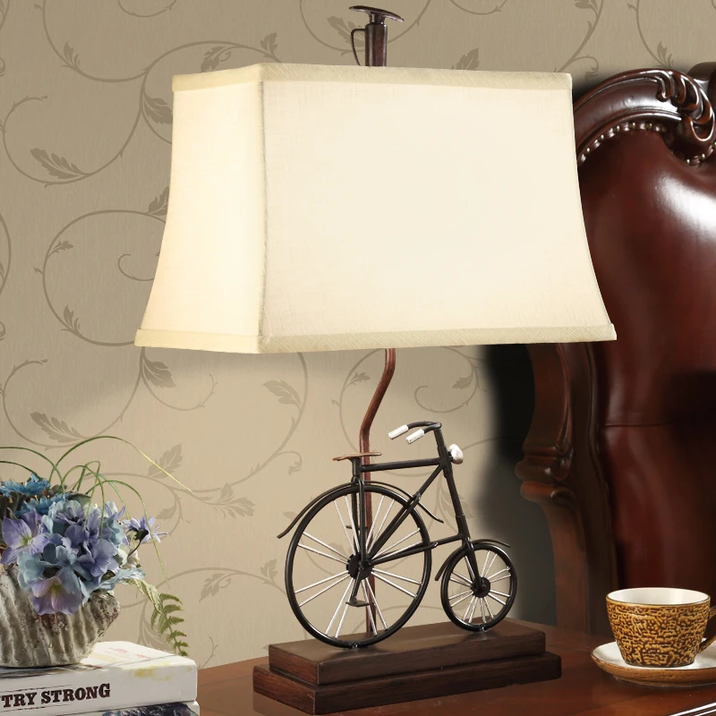 Imagem -02 - País da América Bicicleta Candeeiro de Mesa Quarto Lâmpada Cabeceira Simples e Moderno Criativo Nordic Casa Quente Sala Estar Decoração