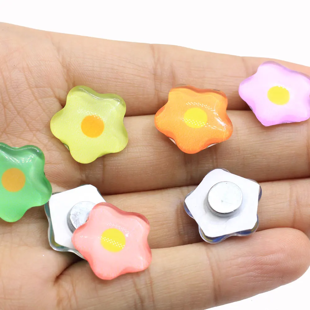 50/100pcs  Cartoon Resin Magnets Flower Shape Craft for Home Fridge Children Blackboard Decoration Fixed Note