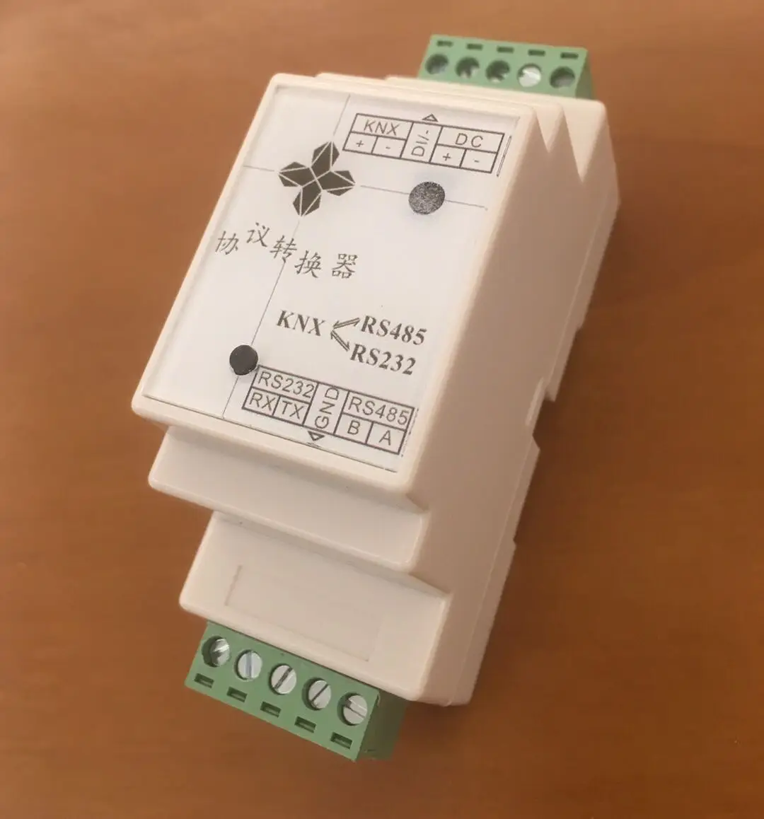 

KNX/232 KNX/485 Converter