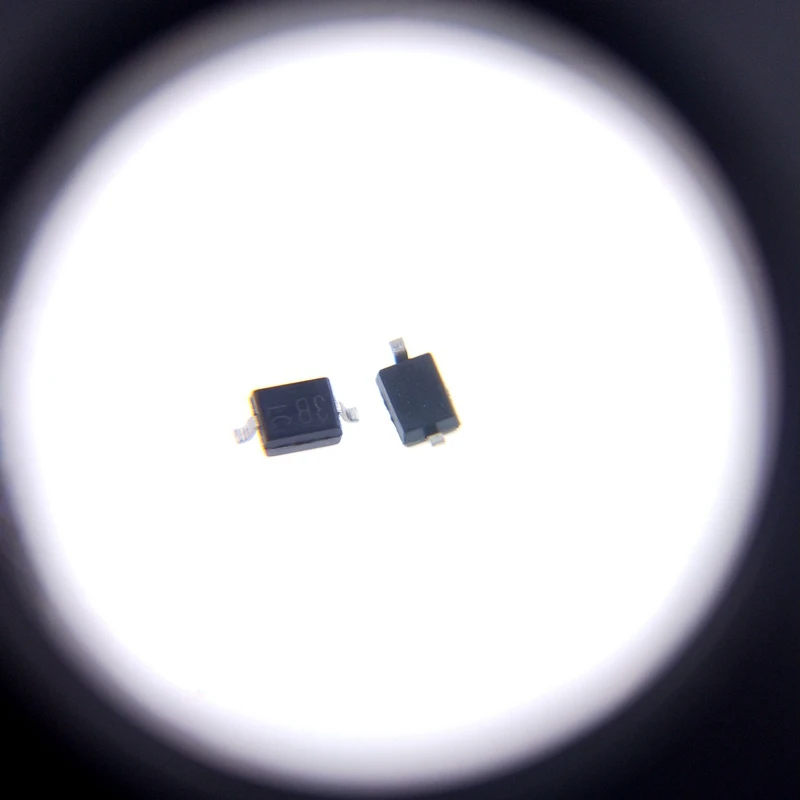 20PCS/lot Original WS03DLC-B 3B LC ESD Electrostatic Protection Diode SOD-323 New In Stock