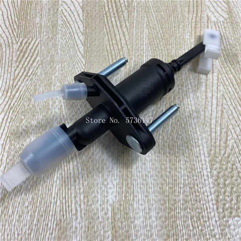 

High Quality New Clutch Master Cylinder For Verano 2011-15 Regal Chevrolet- Cruze Malibu Orlando OEM：55561915 auto parts