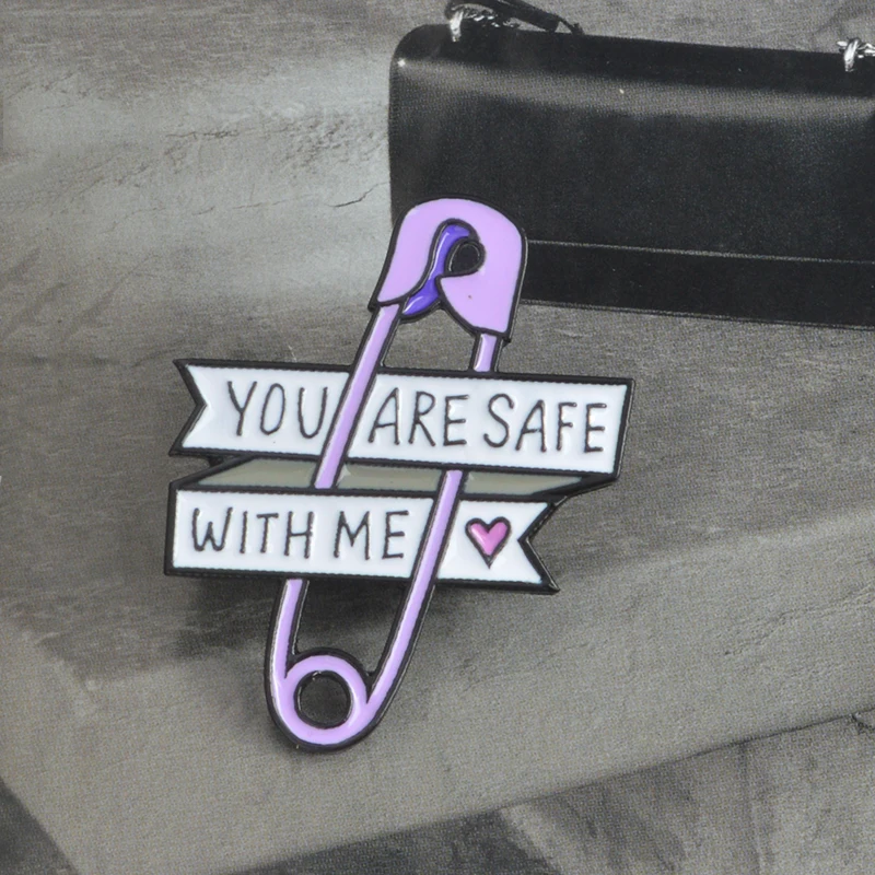 You Are Safe with Me Purple Safty Lapel Pin Heart Brooches Hard Custom Enamel Pins Badges Brooches Gifts for Men Women Wholesale