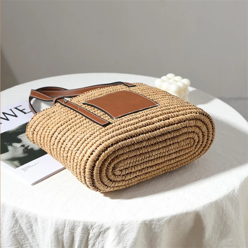 2021 New Hand-made Straw Handbag Fashion One-shoulder Bag for Women Square Rattan Bag All-match Shopping Bag IL00609