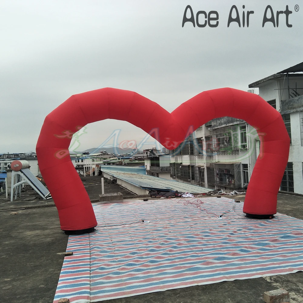 Valentine's Day Inflatable Heart Arch Decoration with Chassis Fan for Sale