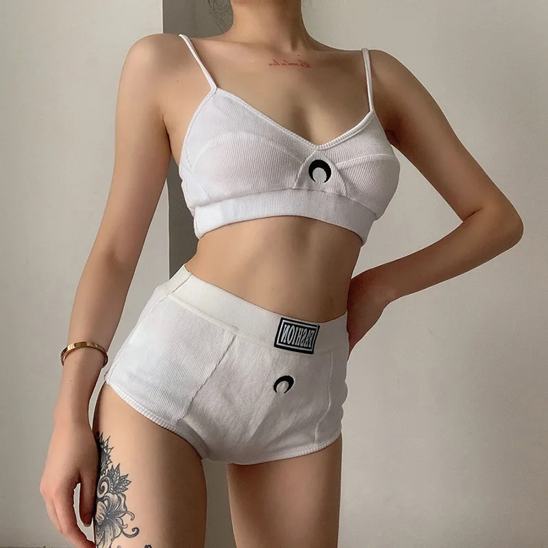 2024 Sexy underwear set moon cotton sutia dew navel bra set wirefree 2pcs suit deep v breathable high waist panty lingerie set