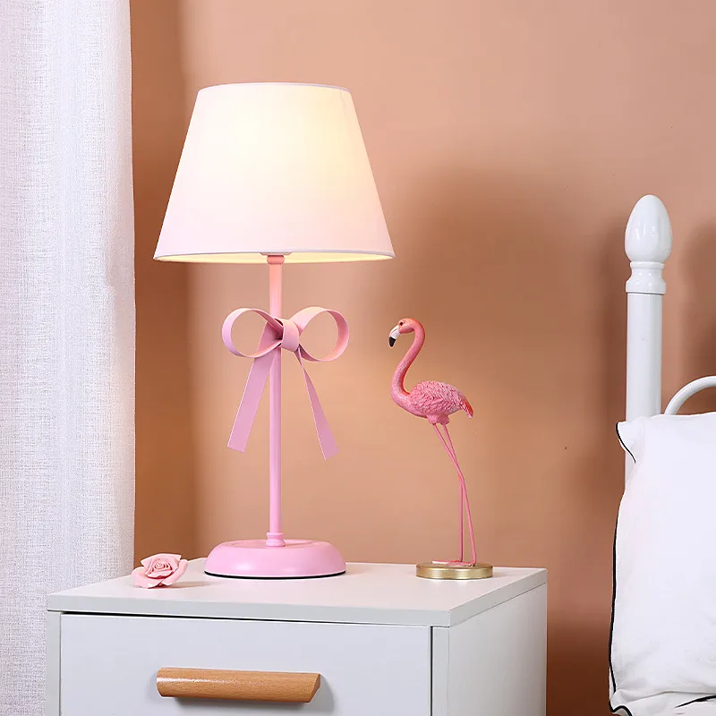 Modern LED Bowknot Resin Pink Table Lamp Living Room Bedroom Bedside Desk Light Children's Room Decoration Lamp Home Lighting