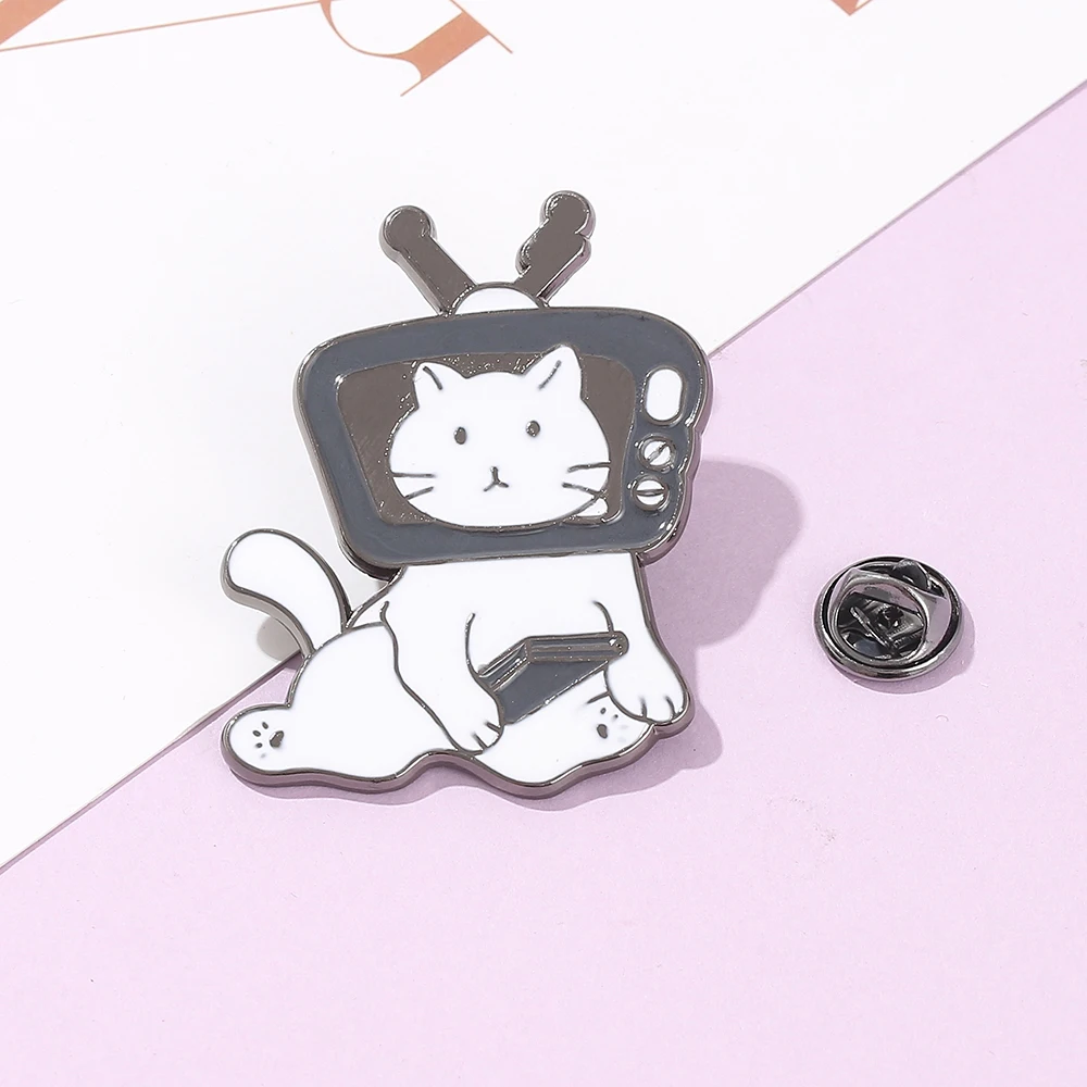 Cartoon Animal Bear Brooch Funny Cat Lapel Badge Tv Box Recyclable Trash Bin Enamel Pin Collar Hat Bag Decoration