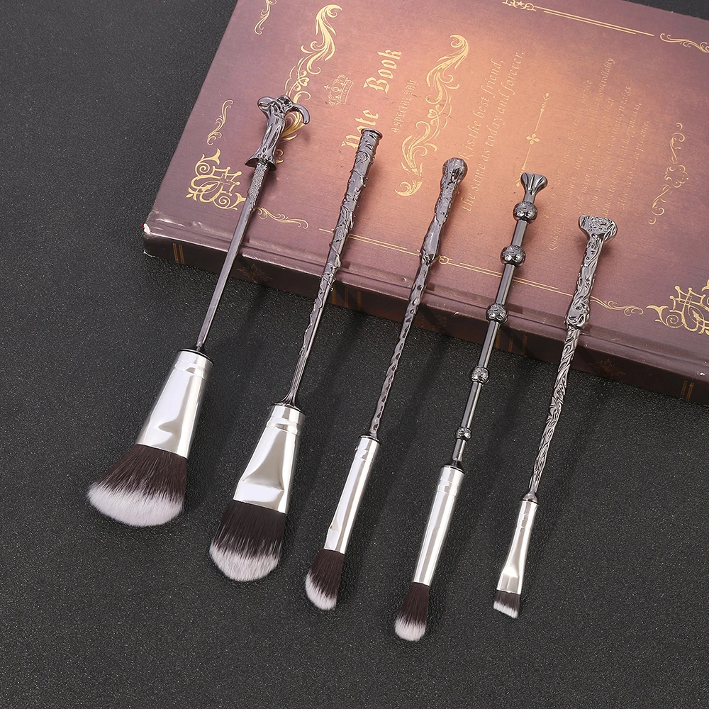 Magic Wand Makeup Brushes Tool Set Comstic Tool Face Foundation Powder Eye Shadow Pincel Pro Make Up Kit Tool