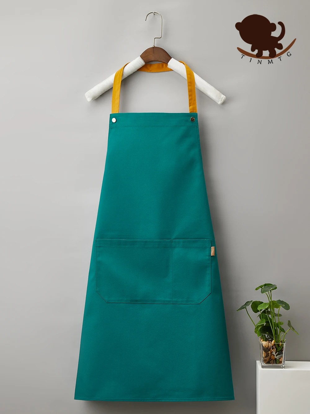 New Fashion Canvas Kitchen Aprons For Woman Men Chef Work Apron For Grill Restaurant Bar Shop Cafes Beauty Nails Studios Uniform