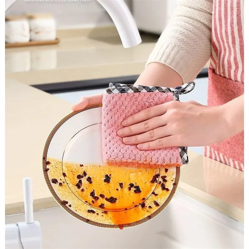 Non-greasy Non-linting Hangable coral fleece double-sided rag, kitchen pineapple pattern absorbent hand towel, plain dish cloth