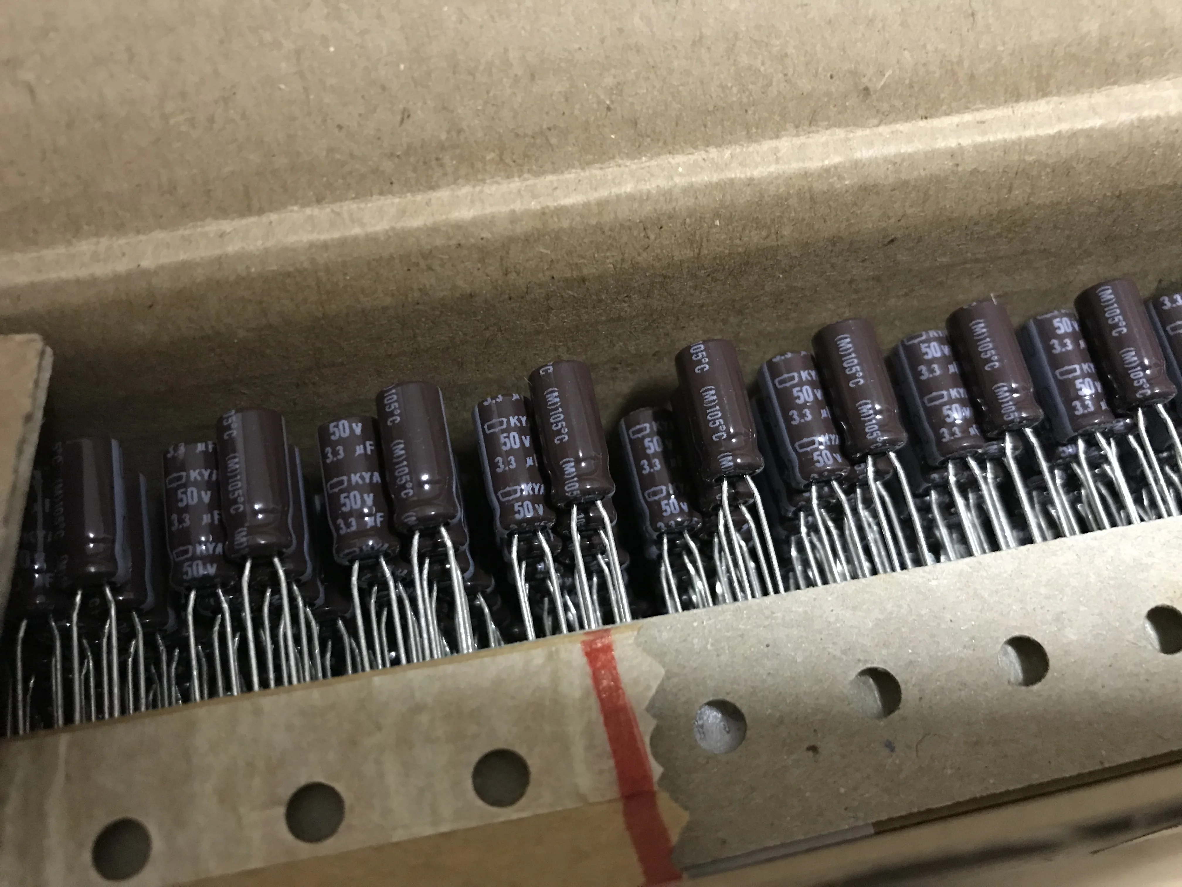 2024 neu 3,3 stücke 3,3 uf 50V Nippon Ncc Kya Serie 5x11mm niedrig esr 50V uf Aluminium Elektrolyt kondensator