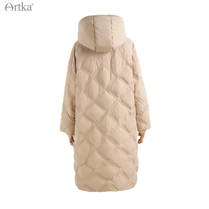 ARTKA 2021 Winter New Women Down Coat Fashion Casual 90% White Duck Down Coat Loose Horn Button Long Hooded Warm Coats ZK20015D