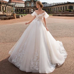 Personalizado Sexy espalda descubierta cuello en V manga corta una línea vestidos de novia de encaje apliques de flores corte tren vestido de novia Vintage
