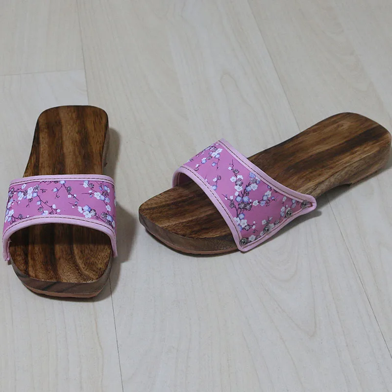 Women\'s Wood Slides Anti-Slip Flat Heel Summer Sandals Causal Beach Slippers Japan Geta Cosplay Shoes