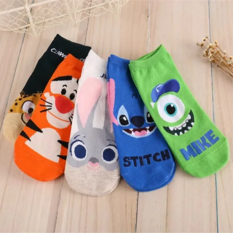 Girl cartoon Disney sweet and cute solid color Mickey Minnie Dais Donald Duck cotton sweat-absorbent tube socks sports socks