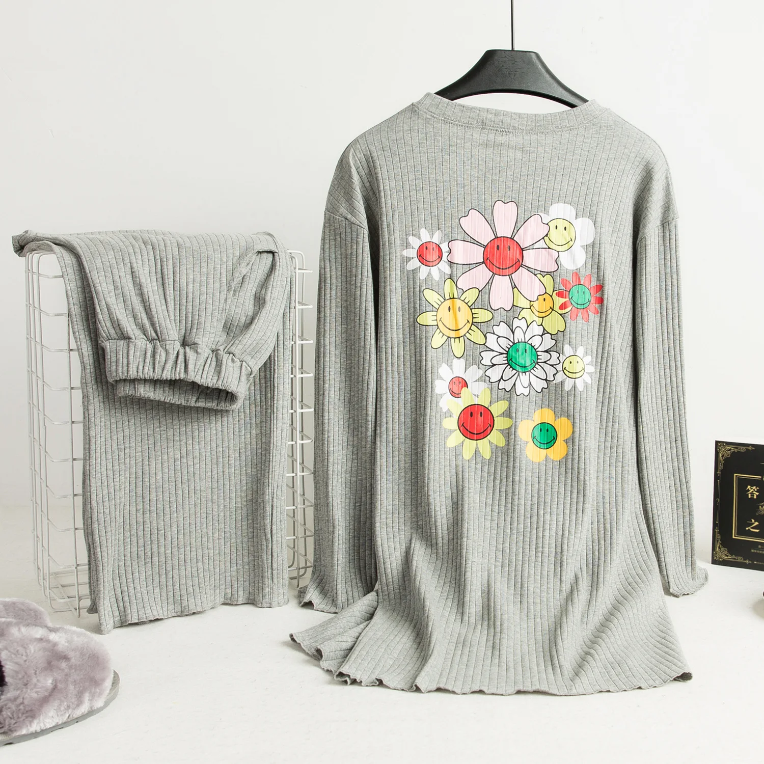 

Cute Flowers Printing Cotton Pajamas Women Autumn Long-sleeved Cartoon Pajama Set Round Neck Plus Size Sleepwear Home 2 Piece