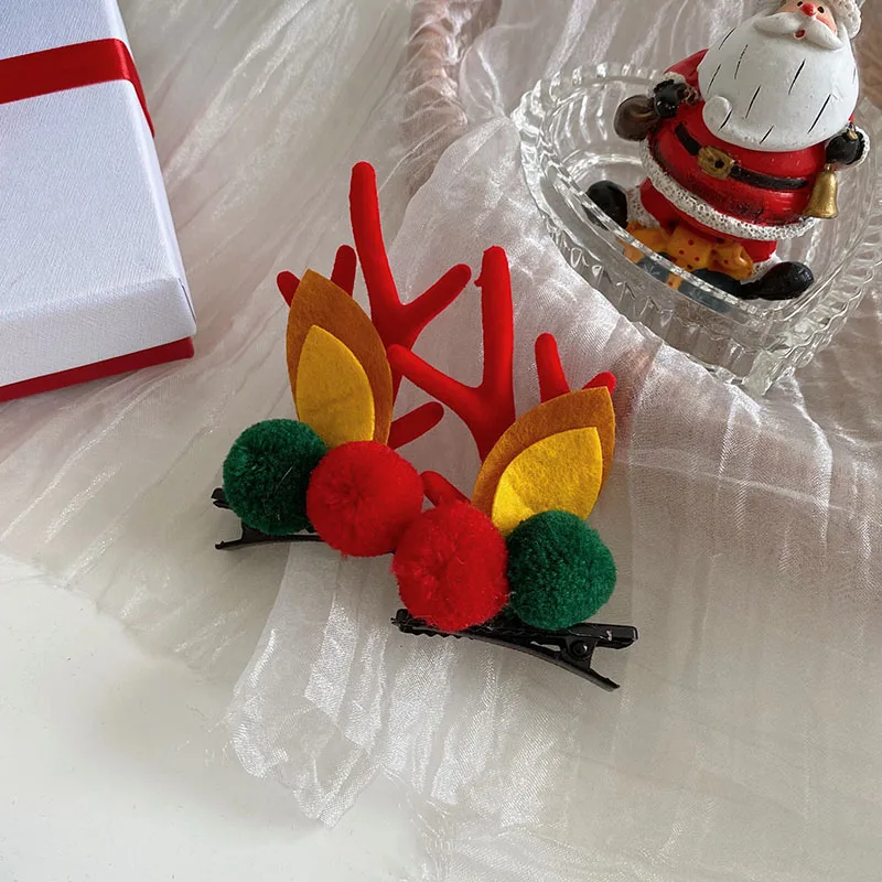 A pair of Cute Christmas Antlers Hairpins Hair Clips Hair Accessories for Children Baby Girl Kids Toddler Children