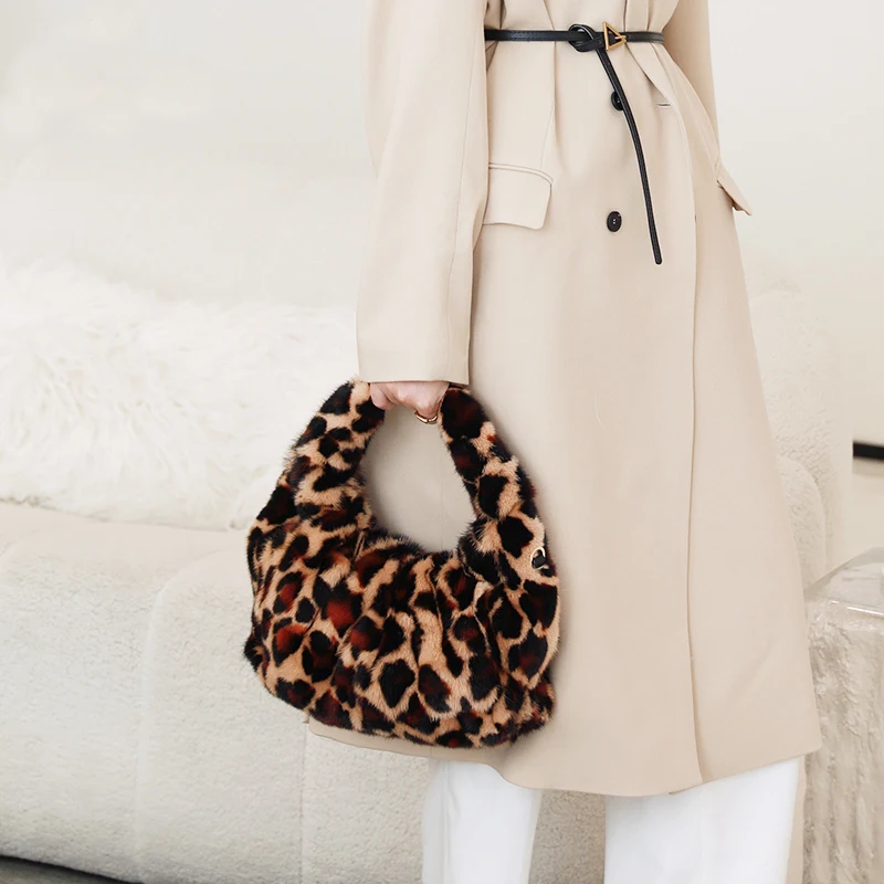 2021 Women New Mink Fur Bags Imported Mink Fur Luxury Handbag Fashionable Leopard Print Cloud Bag Crossboy Single Shoulder