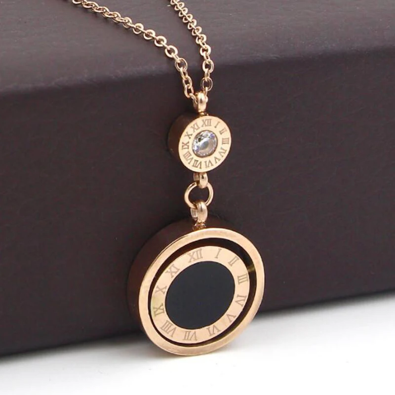 2021 Stainless Steel Double Circle Roman Numeral Necklace For Women Turnable Black White Shell Pendent Necklace Jewelry Party