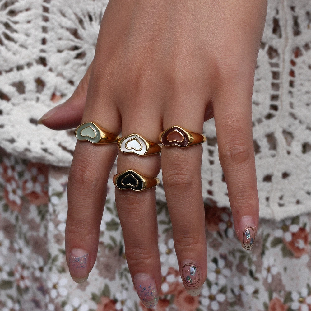 

E.B.belle Summer Latest Design Tarnish Free Cute Natural White Shell Enamel Red Black Stainless Steel Gold Heart Rings For Women
