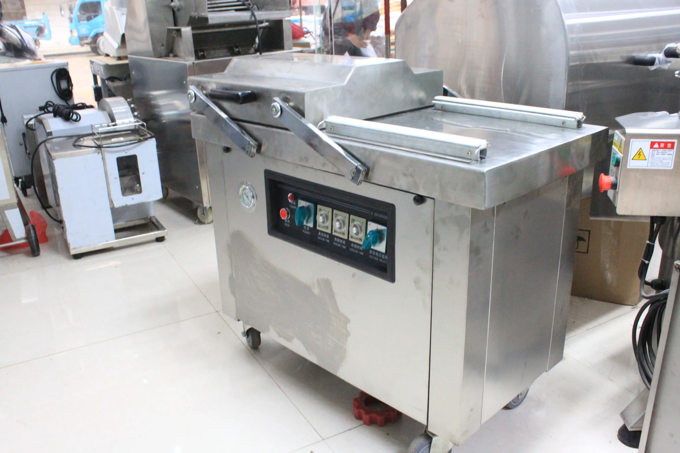DZ-600 máquina de empacotamento do vácuo, máquina de embalagem dobro do vácuo da câmara