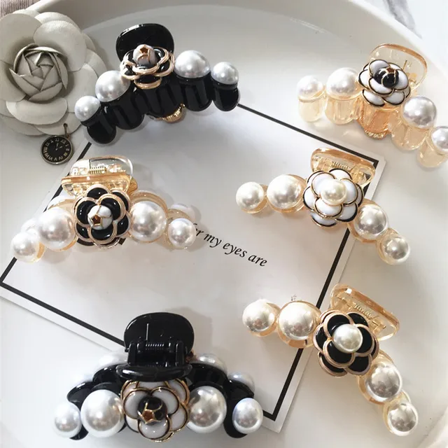 Eleganckie kamelii perłowe spinki do włosów spinki do włosów dla kobiet 2024 kwiat róży Rhinestone akrylowe akcesoria do włosów zacisk hurtownia