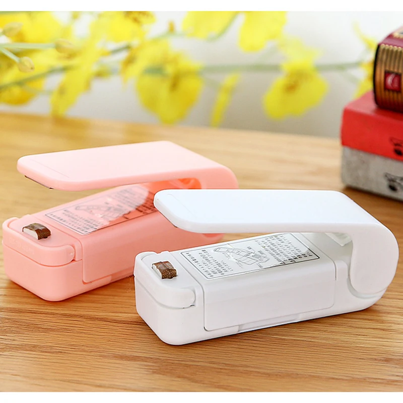 

Portable Mini Manual Heat Sealer Household Accessories Plastic Envelop Bag Sealing Storage Kitchen Food Snacks Fruits Vegetables