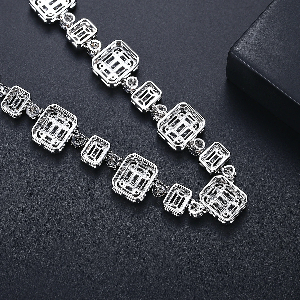 LUOTEEMI Unique Multiple Squares Cubic Zirconia Necklace Choker Full High Quality CZ Paved Cuban Link Chain for Girl Party