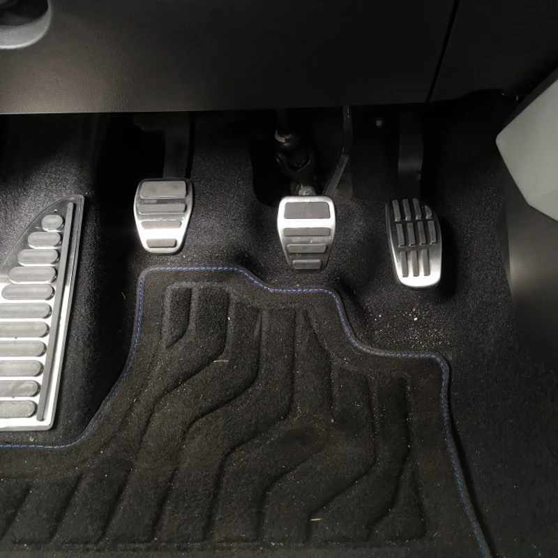

For Renault ARKANA 2019 2020 Stainless Steel Car Accessories MT Pedals Foot Pads Fuel Accelerator Brake Pedal Clutch Cover